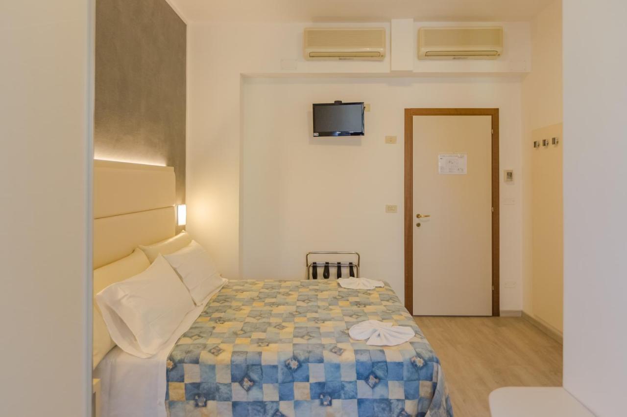 Hotel Bremen Rimini Eksteriør billede