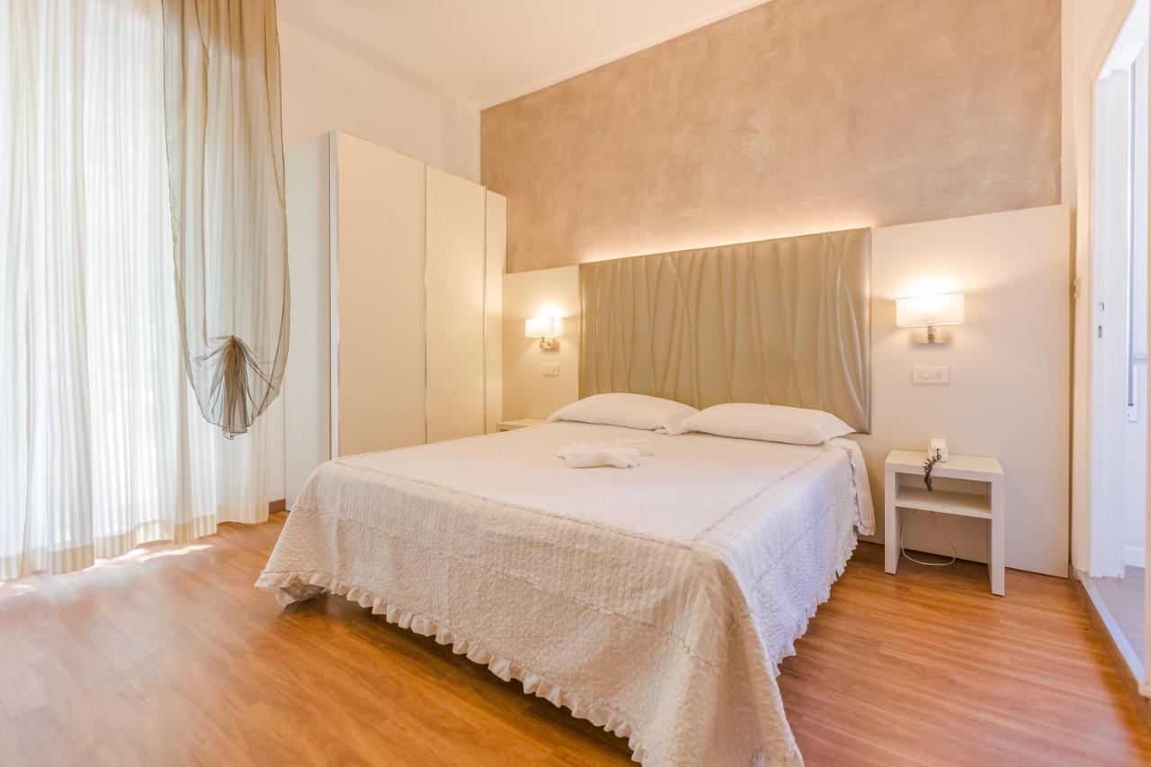 Hotel Bremen Rimini Eksteriør billede