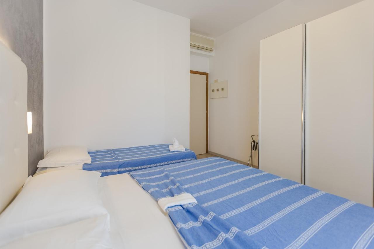 Hotel Bremen Rimini Eksteriør billede