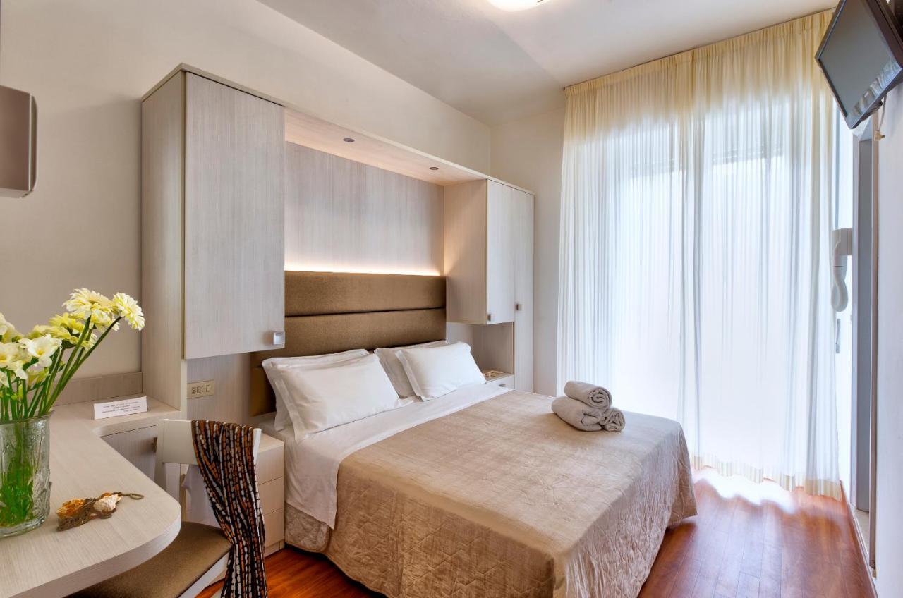 Hotel Bremen Rimini Eksteriør billede